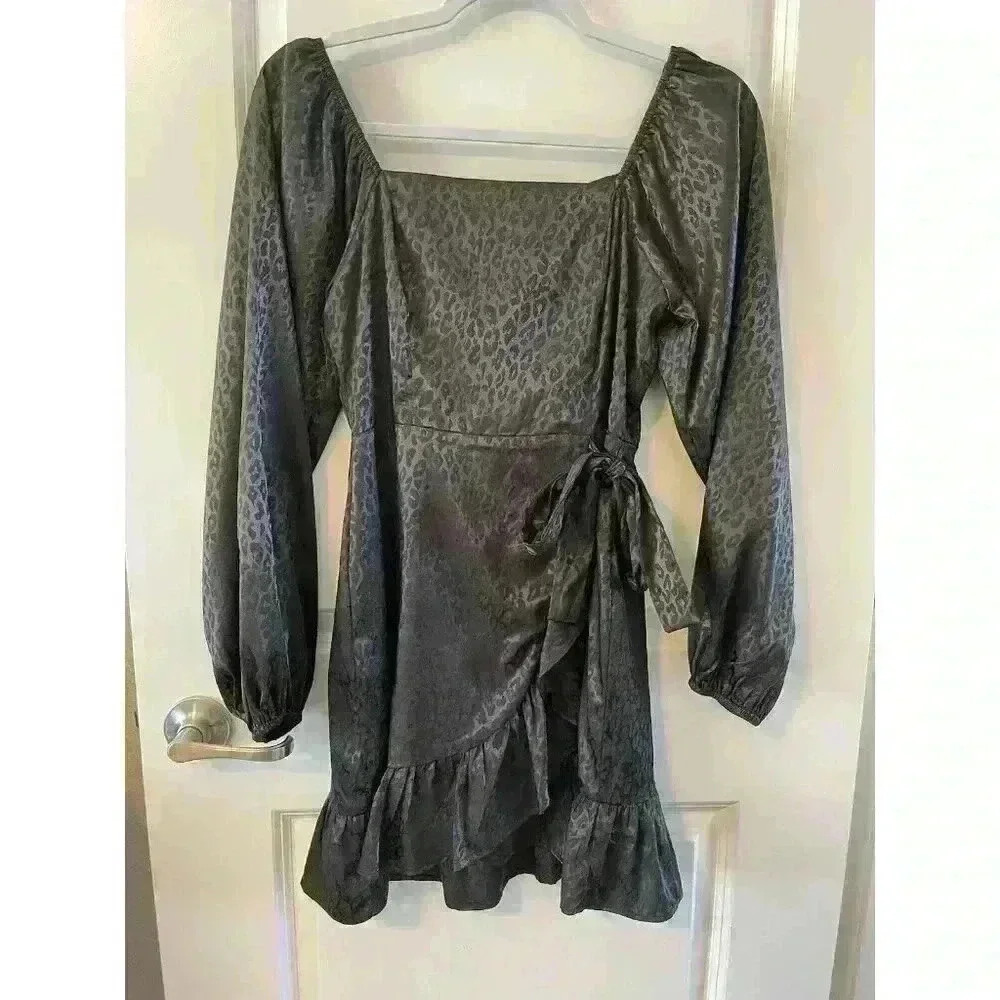 Women’s small Black Altar’d State leopard print Wrap Mini Dress Size Small
